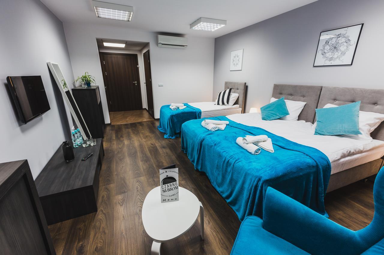 Czarno Na Bialym Hotel Cracovia Esterno foto