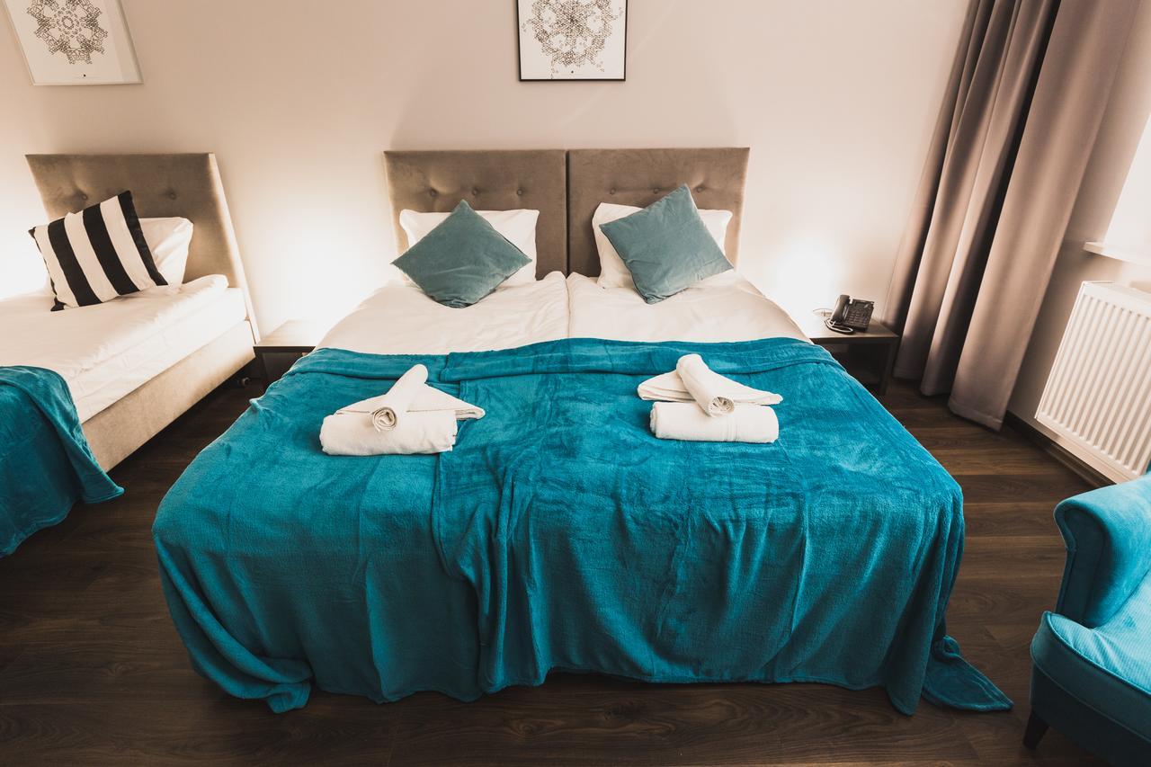 Czarno Na Bialym Hotel Cracovia Esterno foto