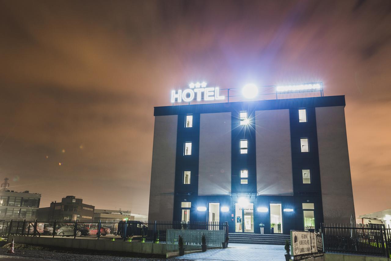 Czarno Na Bialym Hotel Cracovia Esterno foto