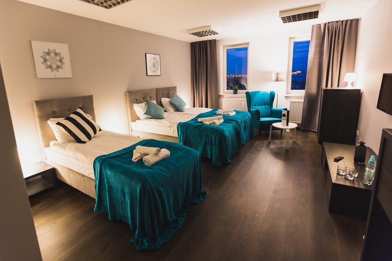Czarno Na Bialym Hotel Cracovia Esterno foto