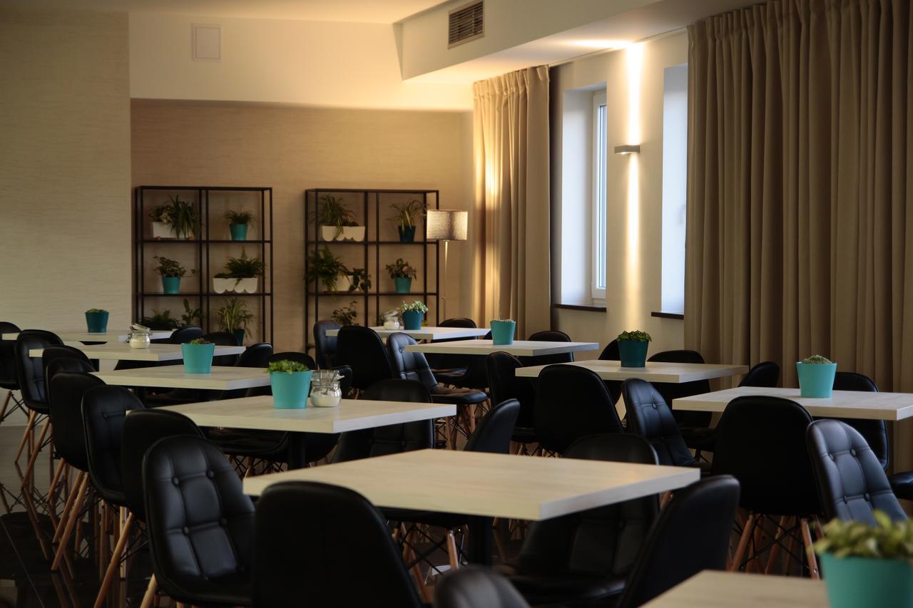 Czarno Na Bialym Hotel Cracovia Esterno foto