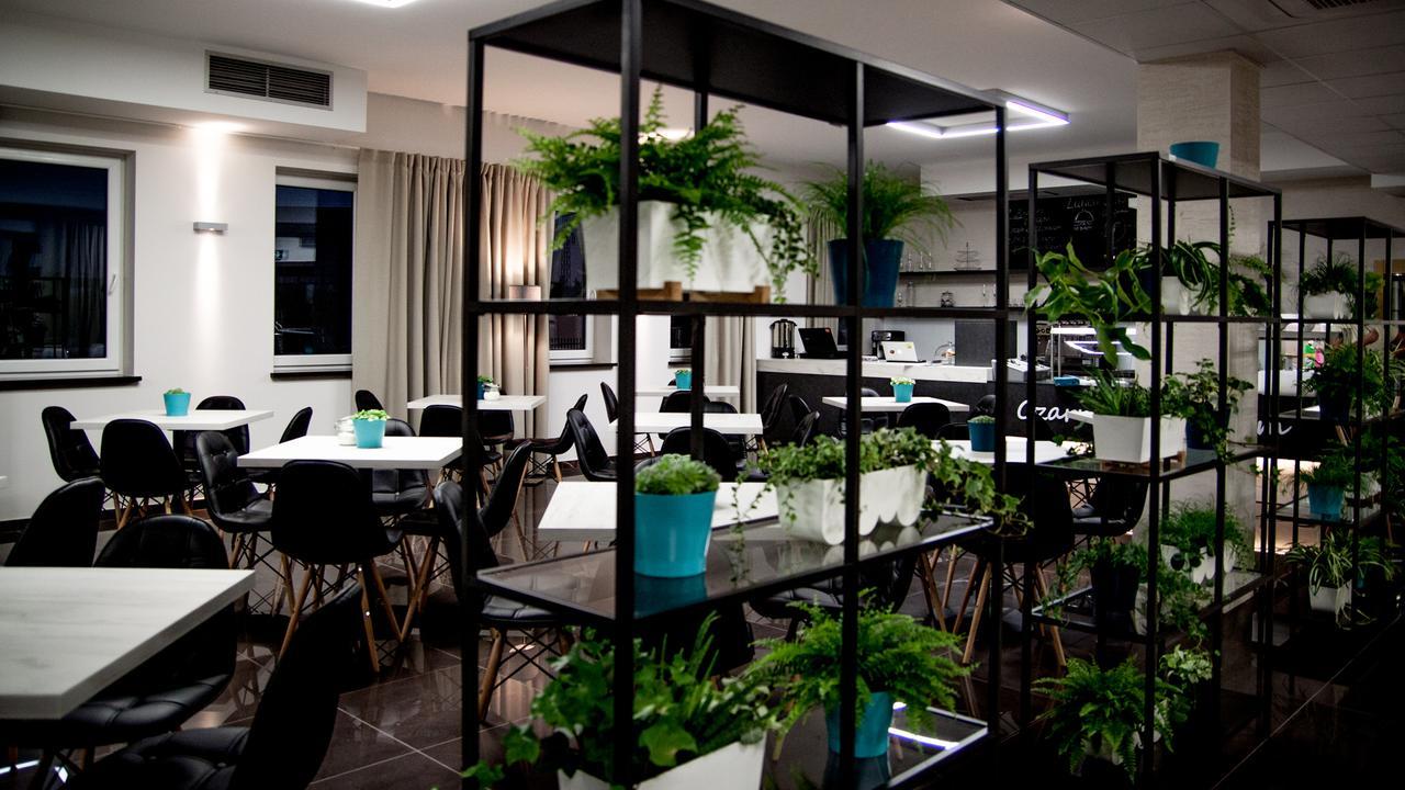 Czarno Na Bialym Hotel Cracovia Esterno foto